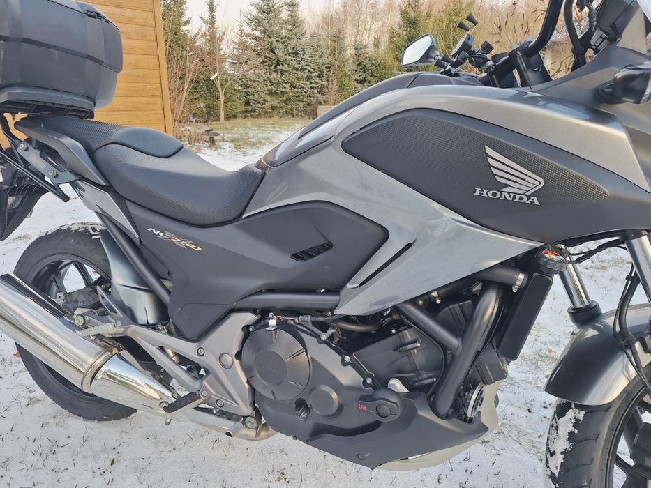 Honda NC 750X  manual, nowe opony