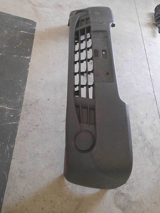 Zderzak przód przedni Vivaro Trafic Primastar 07-14r