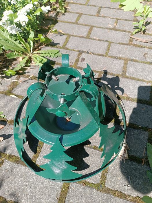 Stojak metalowy do choinki