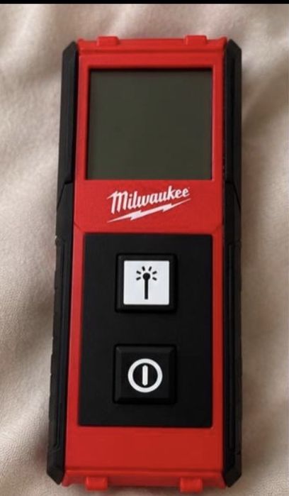 Лазерний далекомір Milwaukee LDM 30 — 30 м