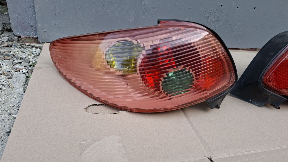 Стоп сигнали на Peugeot 206