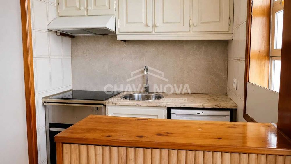 Apartamento T0 em Canidelo - Lugar de garagem