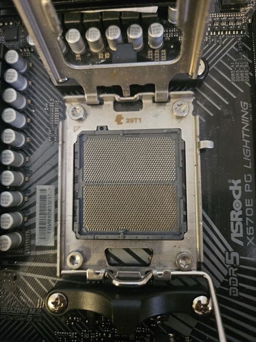 ASRock X670E PG Lightning