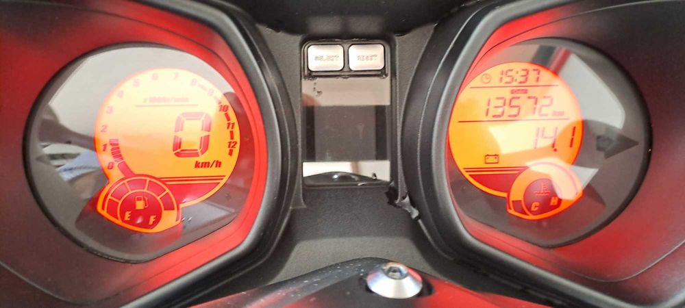 Yamaha X-MAX 250