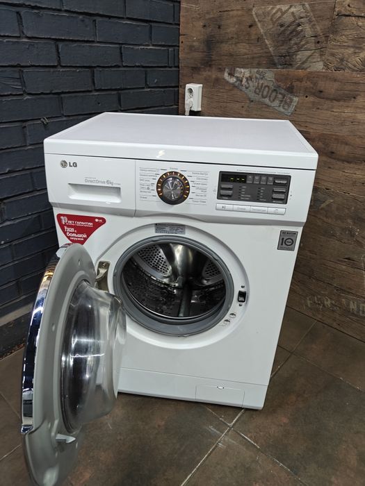 Стиральная/пральна машина LG F1024N