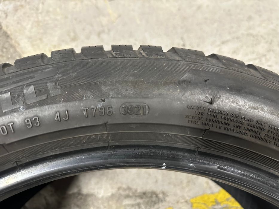 Opony Pirelli Sottozero 3 -  245/45/18 RSC