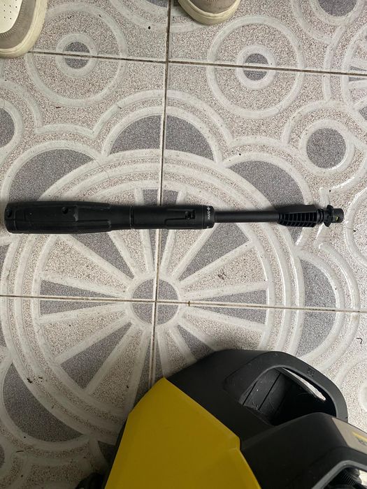 Máquina de alta pressão Karcher K7 Premium (com acessórios)