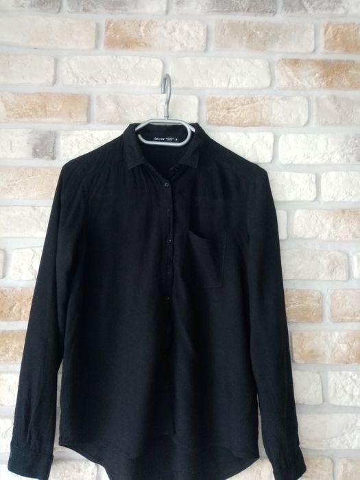 Koszula cropp . Elegancka koszula . Klasyczna czarna koszula