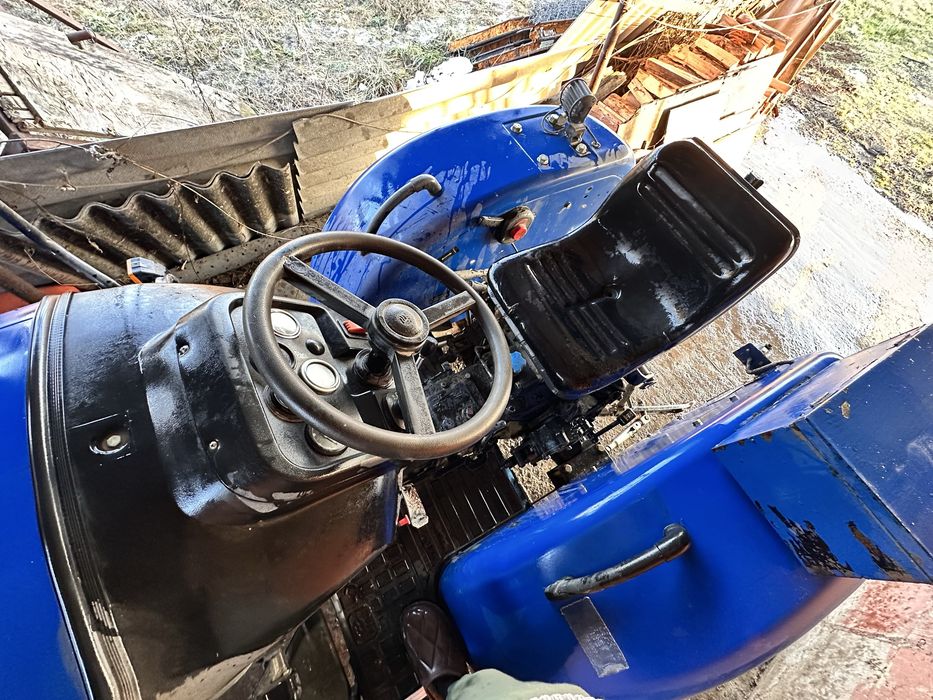 Трактор DongFeng 404