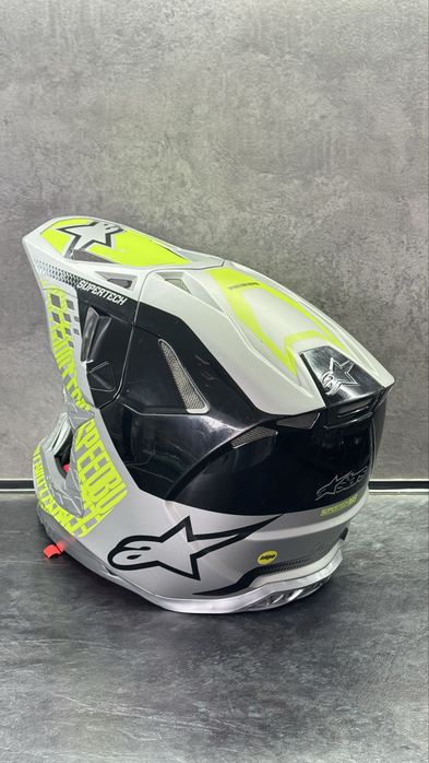 Мотошолом Alpinestars Supertech M8 — Топовий захист та технології