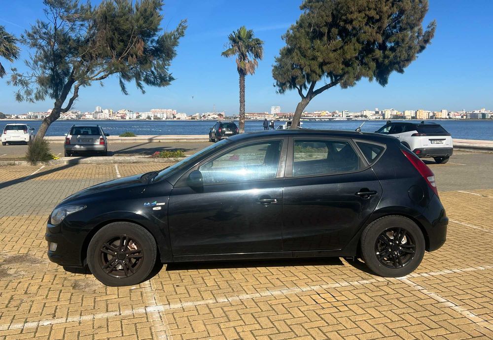 Hyundai i30 1.6 CRDI Blue