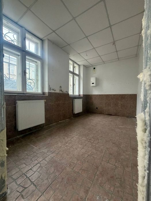 Продаж приміщення вул. Замарстинівська