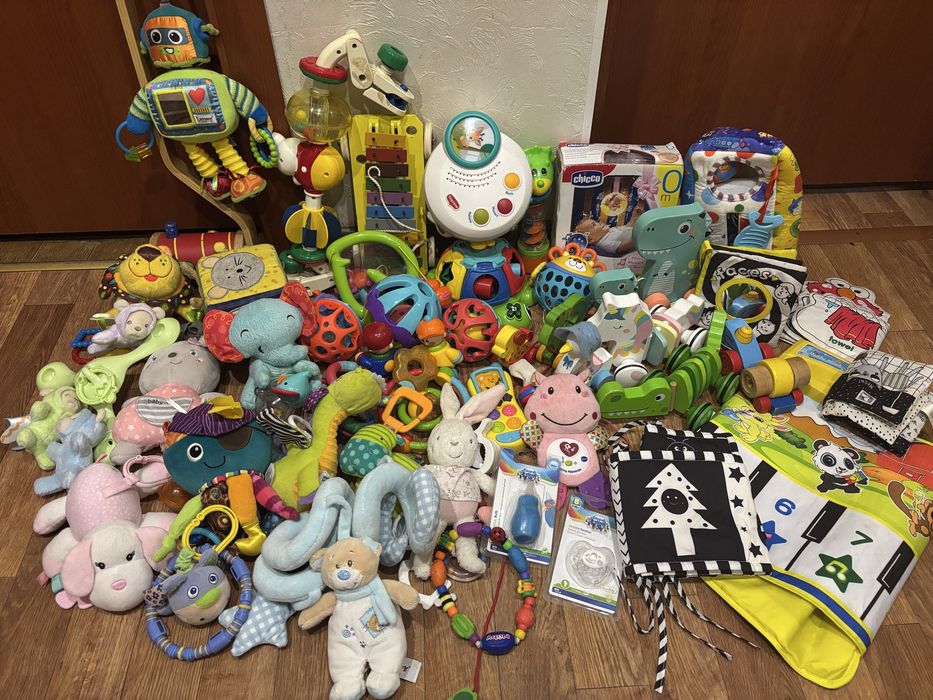 Іграшки з Европи сортер, планшет, музичні игрушки Fisher Price, Vtech