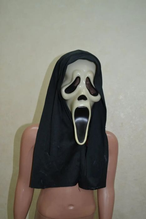 Продам маску для хеллоуина на взрослого