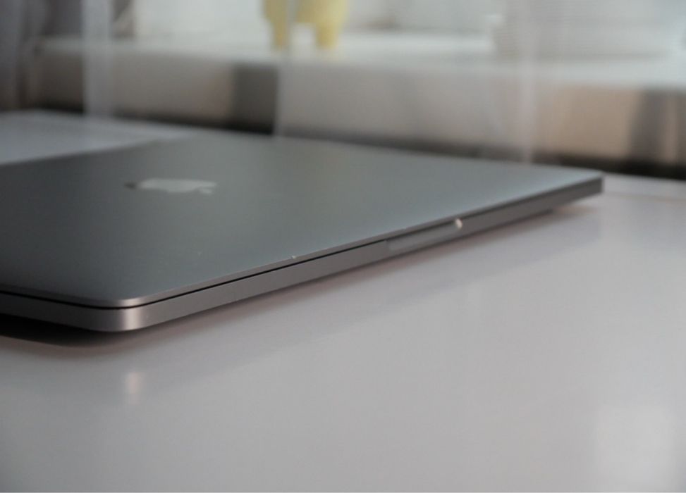 MacBook Pro 2020 | i5/16/512 | 94% Акб!