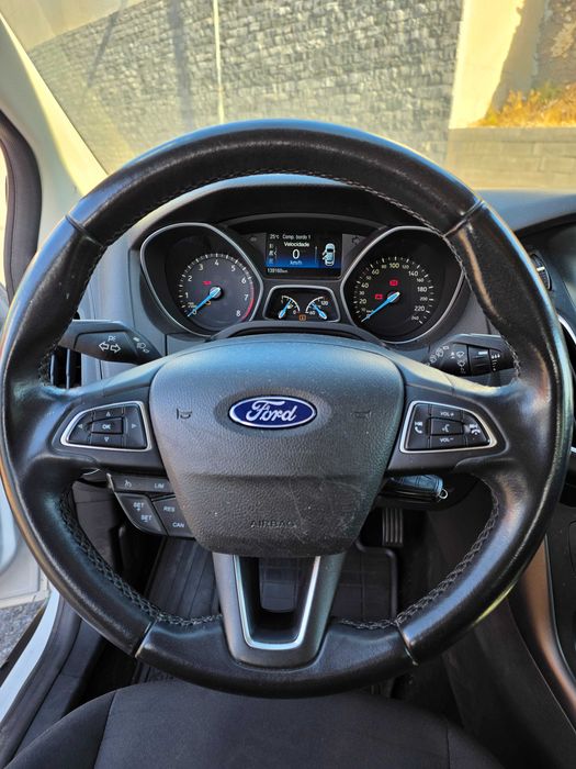 Ford Focus SW 1.0 EcoBoost | 2016 | 139.000 km | Distribuição substituída
