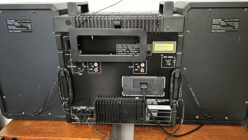 Radiomagnetofon CD Sharp CD-X100