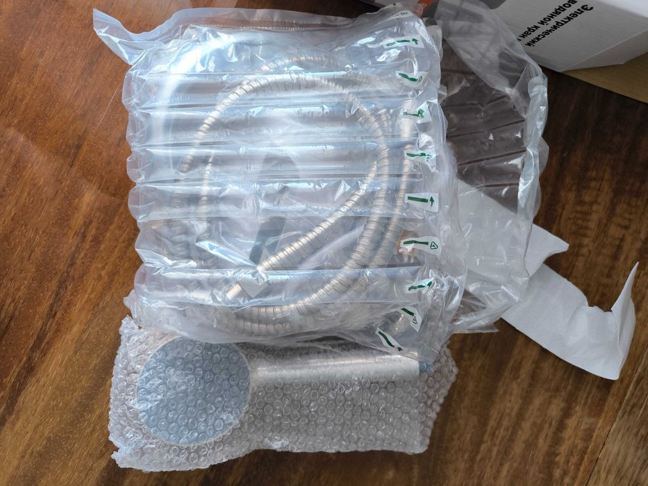 Кран проточный водонагреватель с душем, 3 кВт