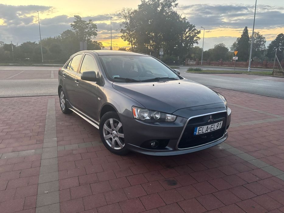 Mitsubishi Lancer