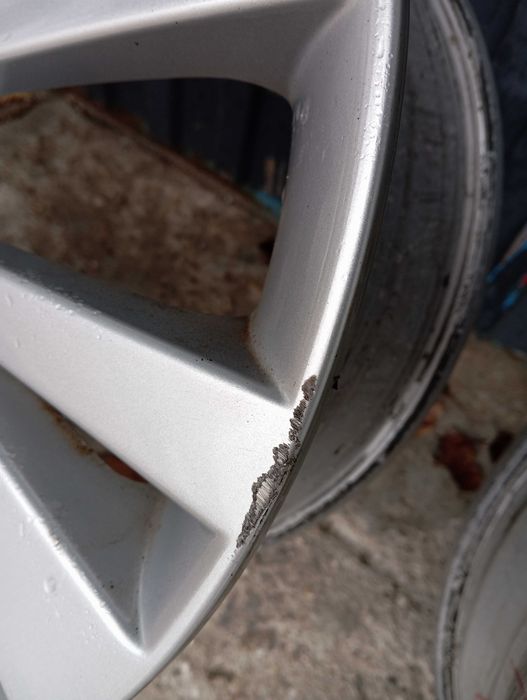 Felgi aluminiowe 17'' Hyundai i30 Mazda 3 Kia Ceed 7J 5x114,3 ET60