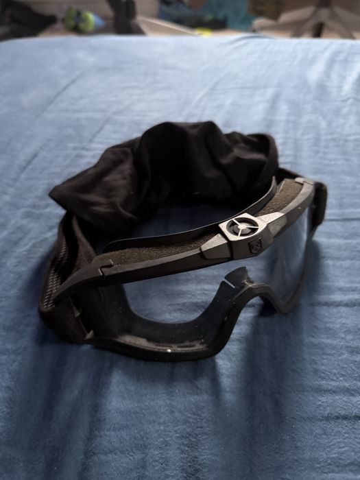 Gogle taktyczne z wentylatorem