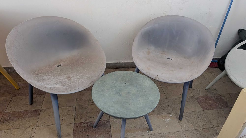 conjuntos de mesa e cadeiras, de jardim, usados para venda