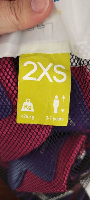 Kit Proteção Infantil Decathlon (Capacete B'TWIN + Proteções Oxelo) – Rosa/Roxo