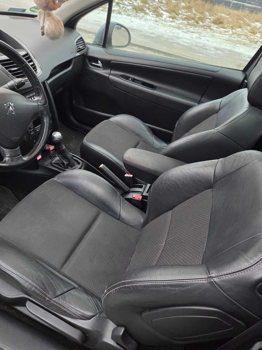 Peugeot 207 1.6 hdi 110km sporty 2008r