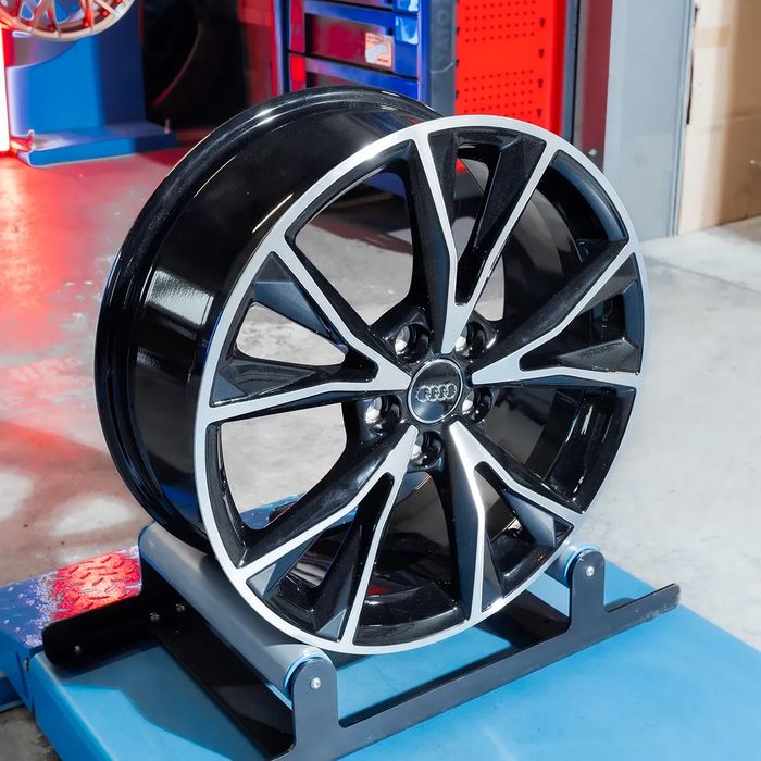 NOWE ORYGINALNE Koła Audi 18" A3 A4 A6 A8 Q2 Q3 TT