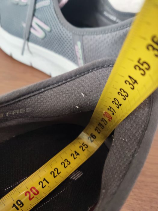 Skechers Hands Free Slip-ins 39 розмір