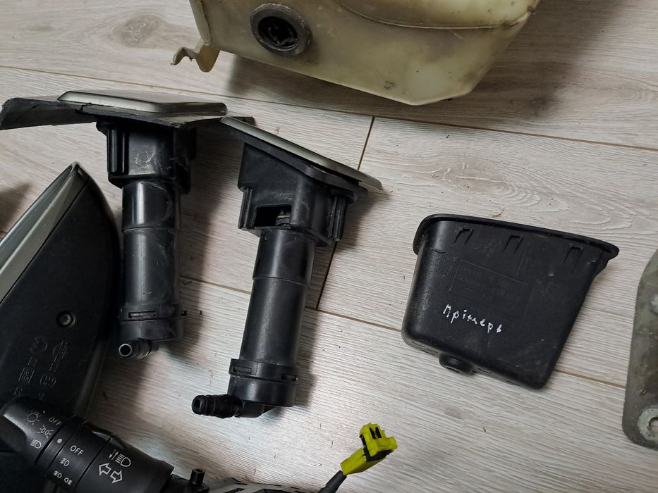 Дзеркало/ Приборна панель Nissan Primera P12