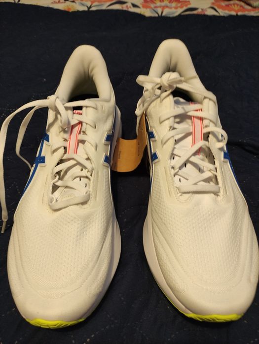 Asics gel novablast 5 białe nowe nie używane