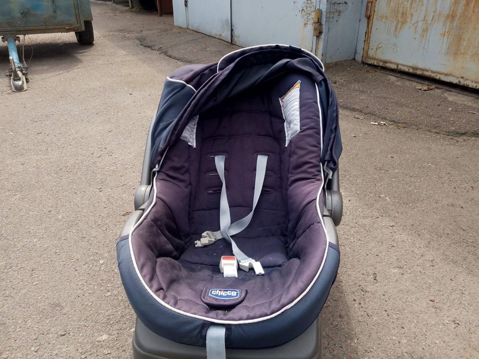 Детское автокресло Chicco 0+