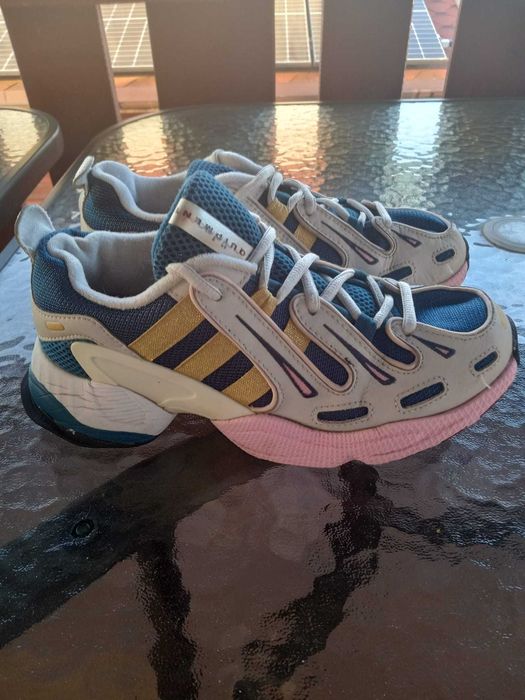 Buty firmy adidas dla kobiety rozmiar 37,5