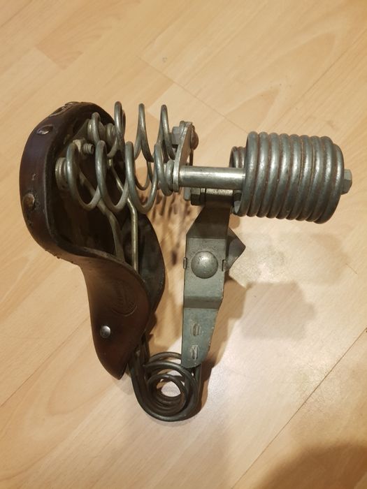 Siodła rowerowe PRIMUS FABRIKAAT NR 9890