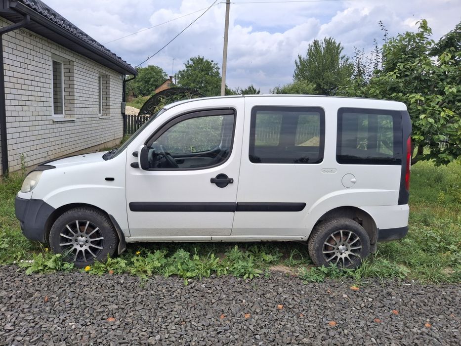Продам фіат добло