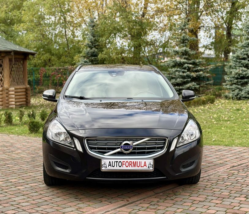 Volvo V60 2013 рік 1.6 diesel