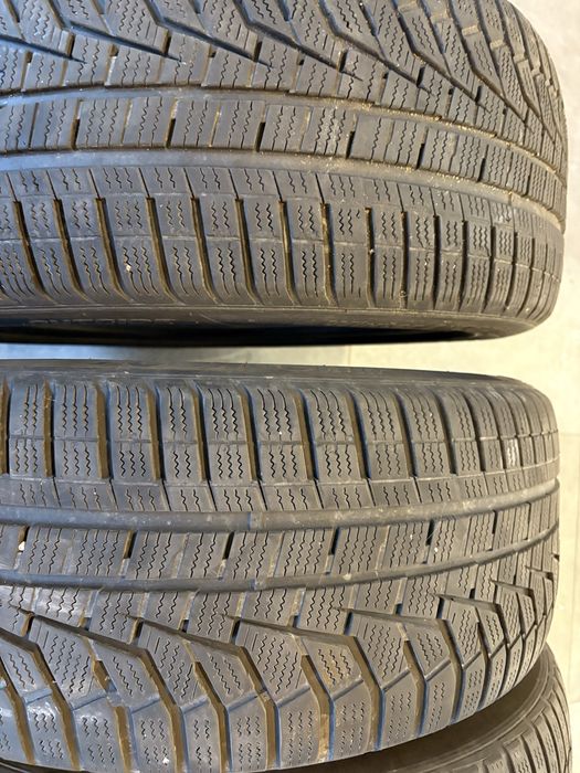 Zimowe opony hankook 235/45R19
