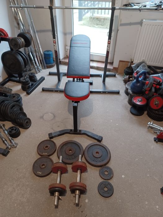 Siłownia domowa Ławka stojaki gryf obciążenie żeliwne hantle