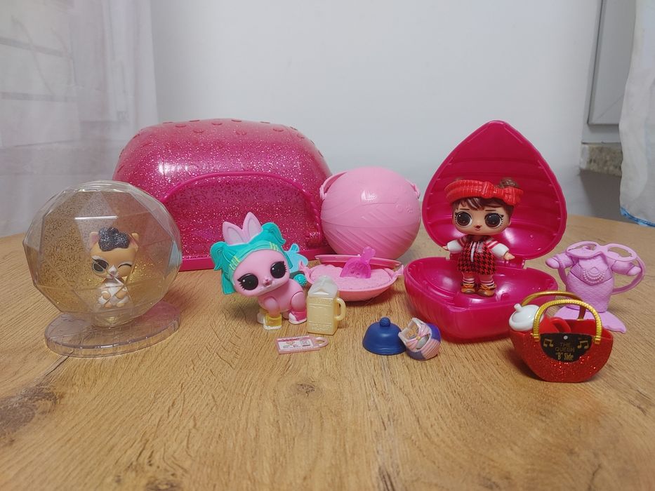 LOL Surprise laleczka + 2 zwierzątka z akc. i walizką