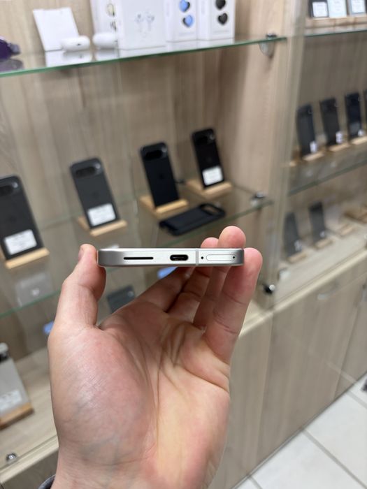 Google Pixel 9 128gb Neverlock Porcelain Оплата Частинами!