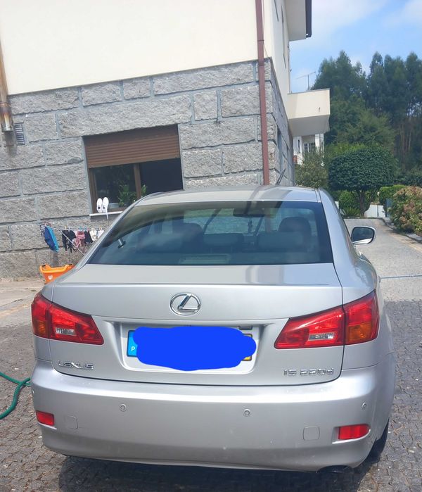 Lexus is 220 d 177cv