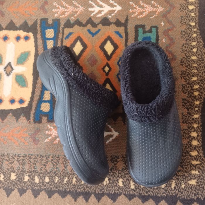 Buty typu crocsy na misiu dom ogród