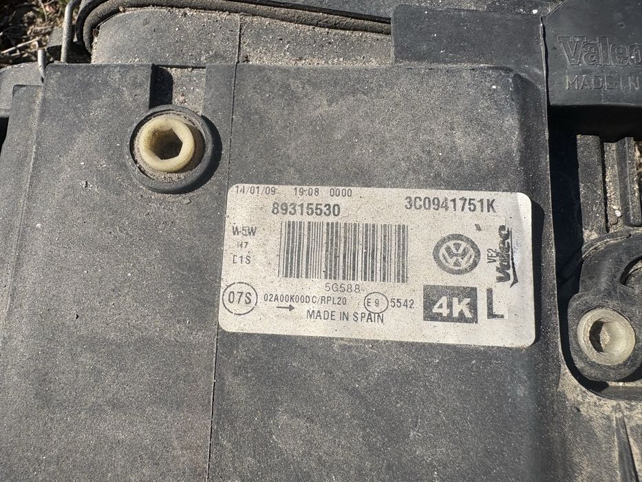 Lampy przód bi xenon skrętny passat b6