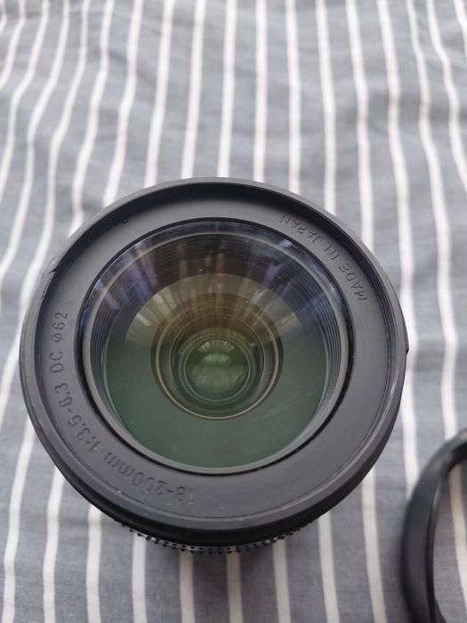 об'єктив sigma 18-200mm