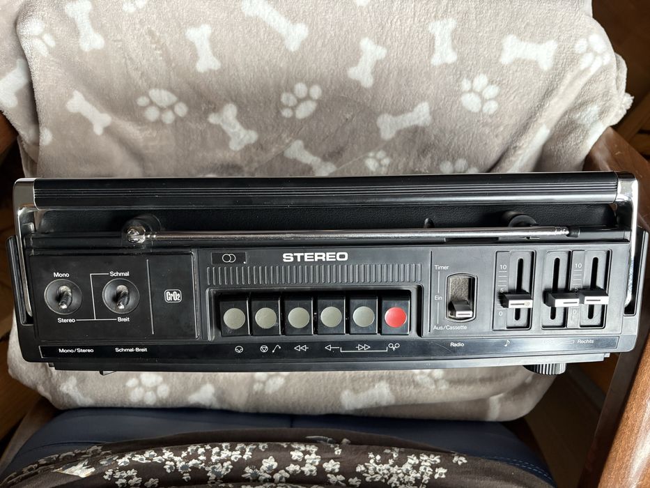 Стереорадіомагнітола Siemens club 715 з Німеччини в колекційному стані