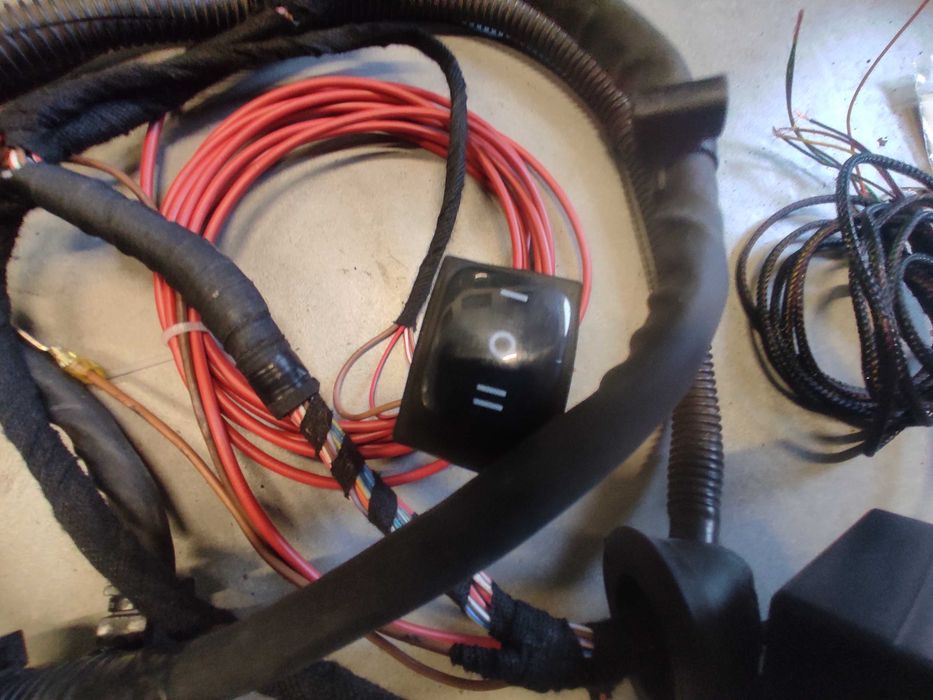 Oryginalny hak holowniczy Skoda Kodiaq komplet instalacja modul
