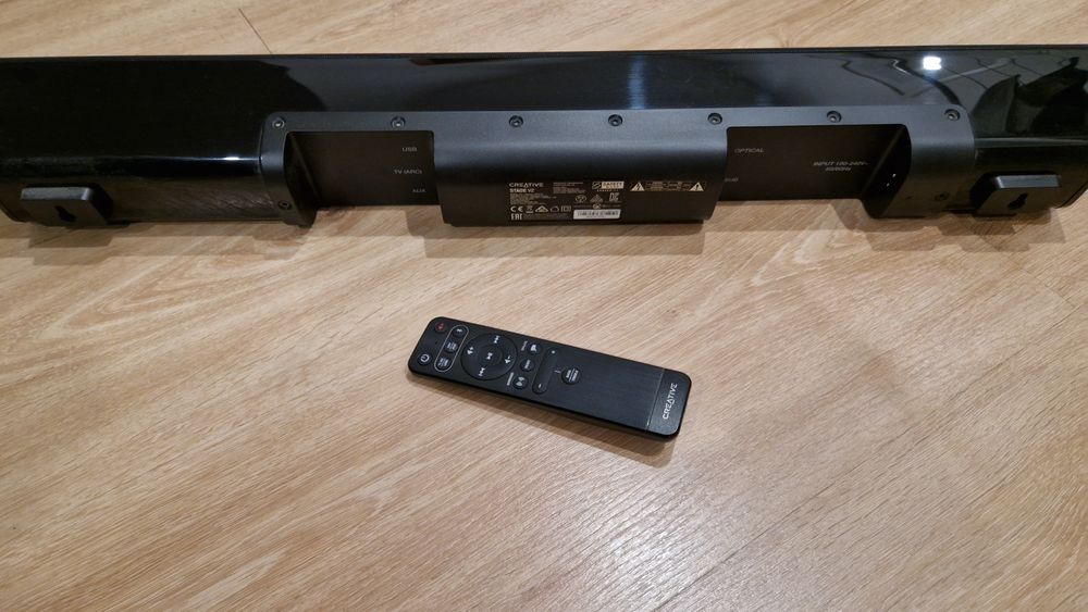 Barra de som Creative V2