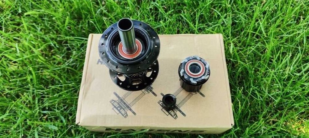 Piasta Tył HASSNS Pro 7 Boost | 148x12 | 32H | Głośna! (Shimano HG)