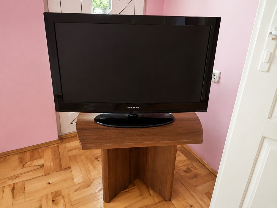 Samsung 32" LE32E420E2W + dekoder Thomson DVB-T2 THT806
